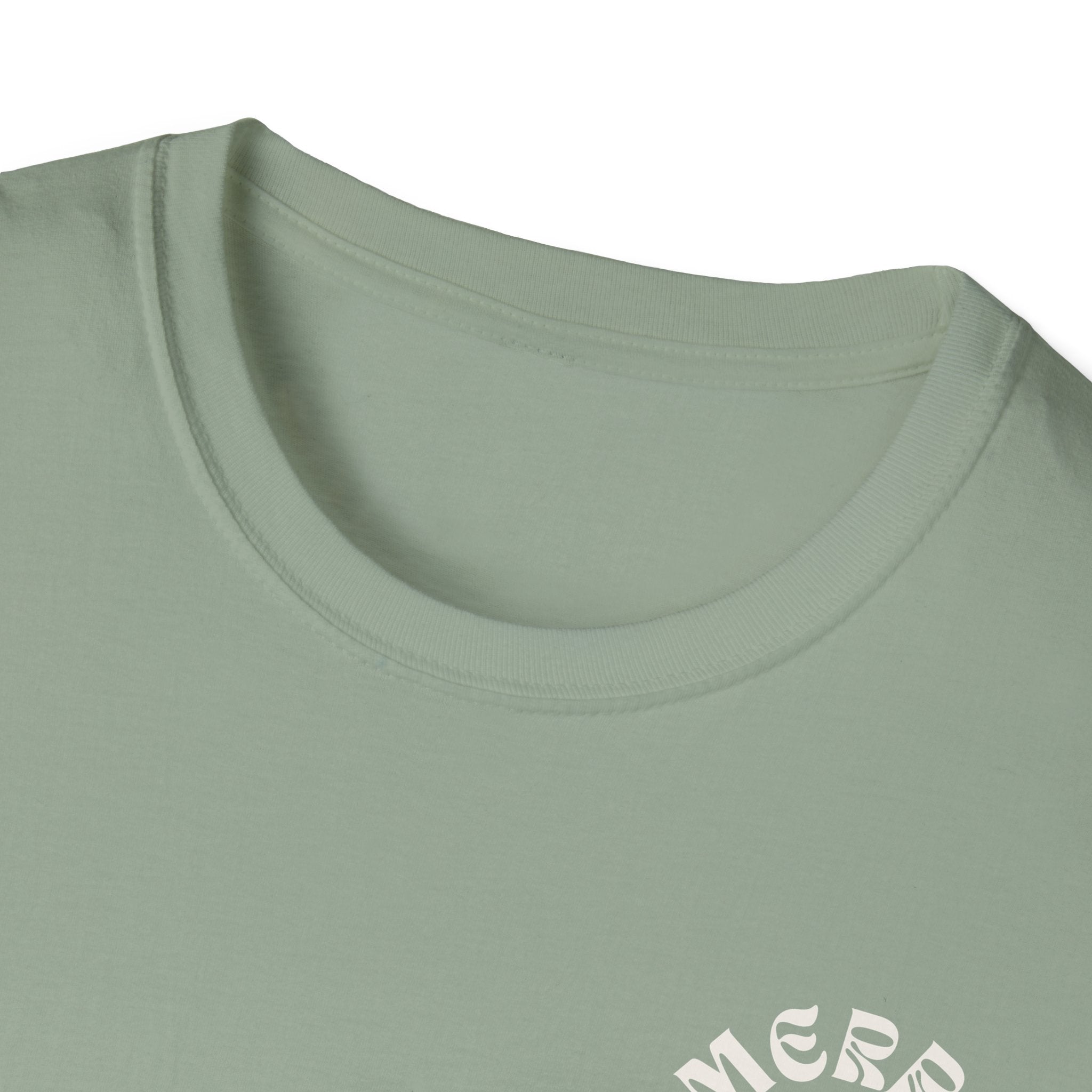 Retro Merry Christmas Holiday Holly T-Shirt